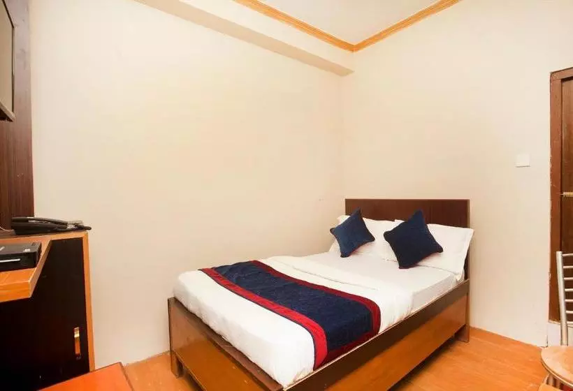 Oyo 314 Hotel Holy Palace