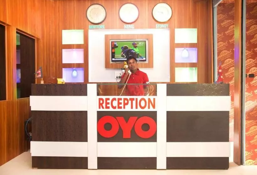 Oyo 314 Hotel Holy Palace