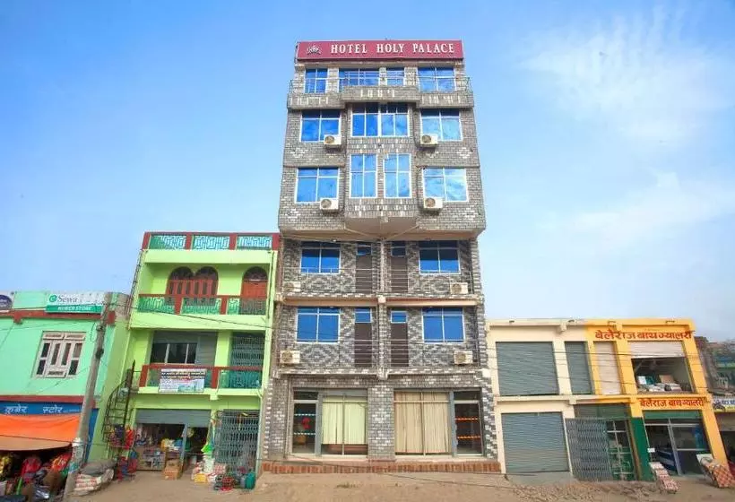 Oyo 314 Hotel Holy Palace