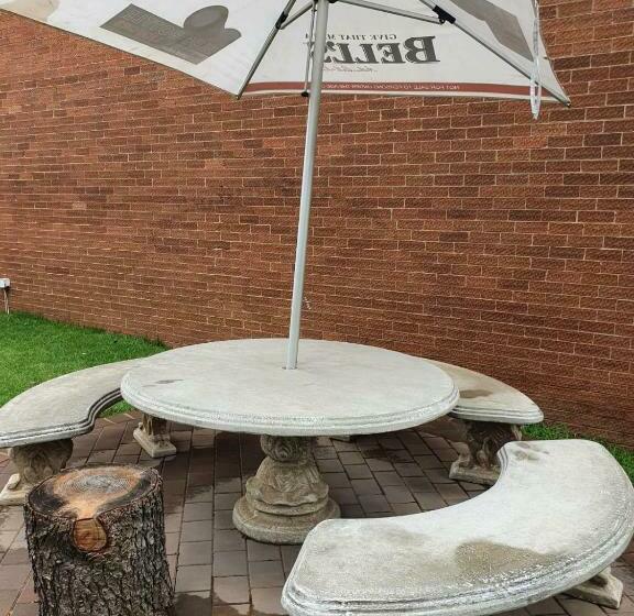 Пансион Domba Self Catering Suites