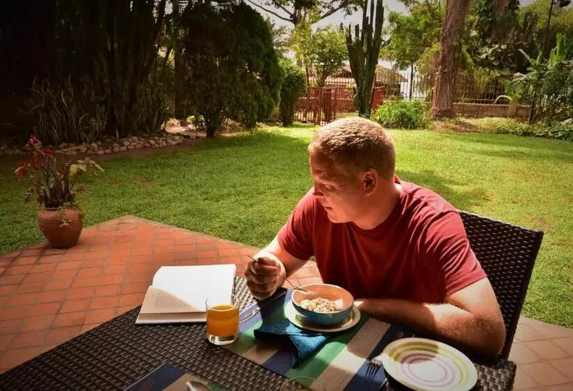 Pension  Elementis Entebbe