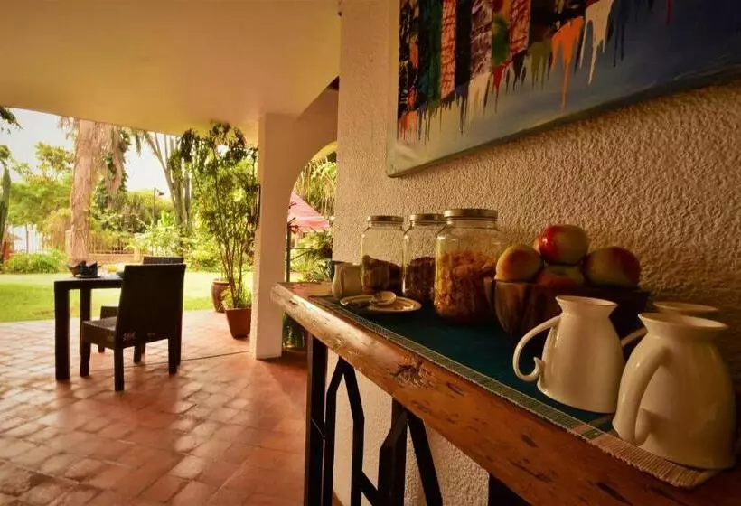 Pension  Elementis Entebbe