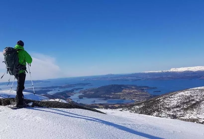 Majatalo Husnes Sentrum Hotell