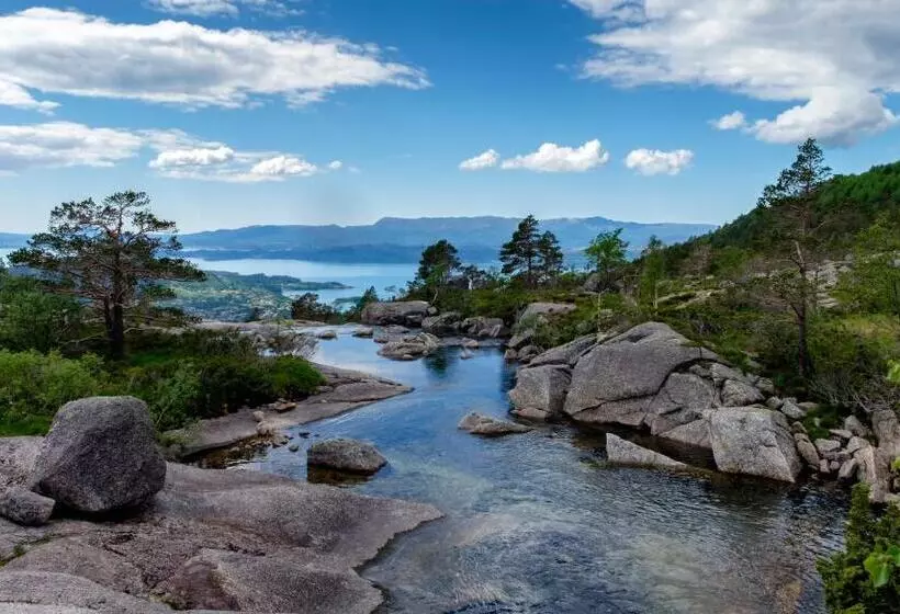 Majatalo Husnes Sentrum Hotell