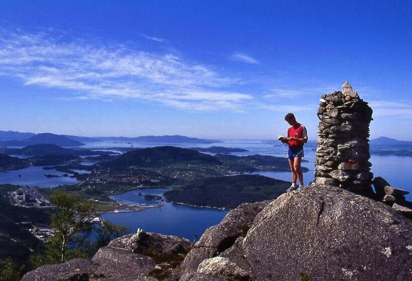 ペンション Husnes Sentrum Hotell