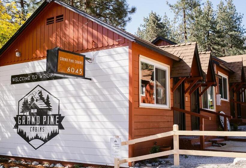 فندق صغير Grand Pine Cabins