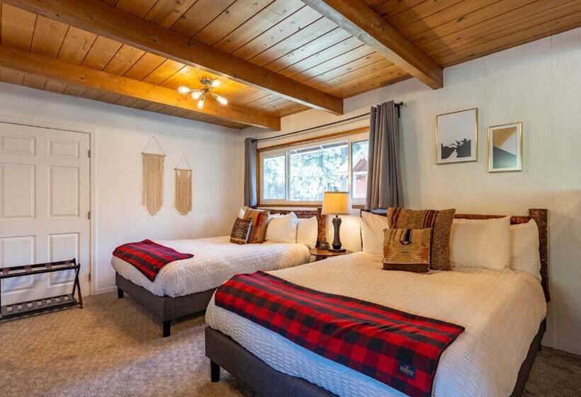 فندق صغير Grand Pine Cabins