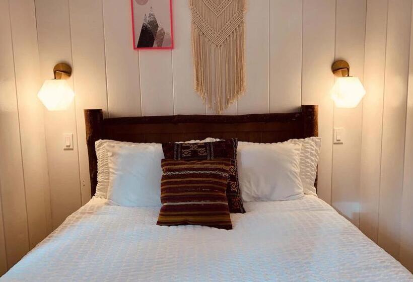 فندق صغير Grand Pine Cabins