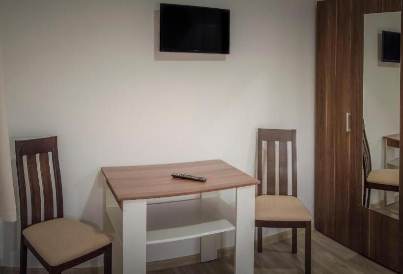 فندق صغير Pension Palla