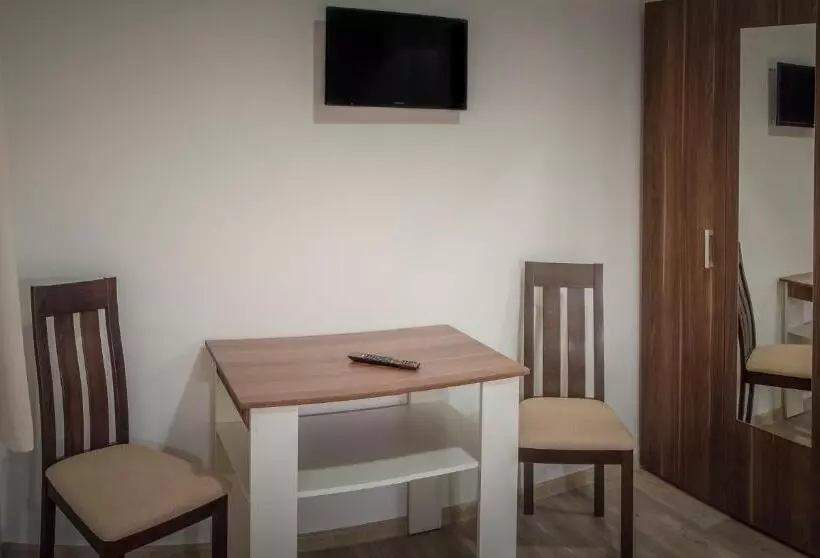 Retkeilymaja Pension Palla