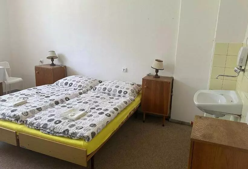 Retkeilymaja Pension Palla