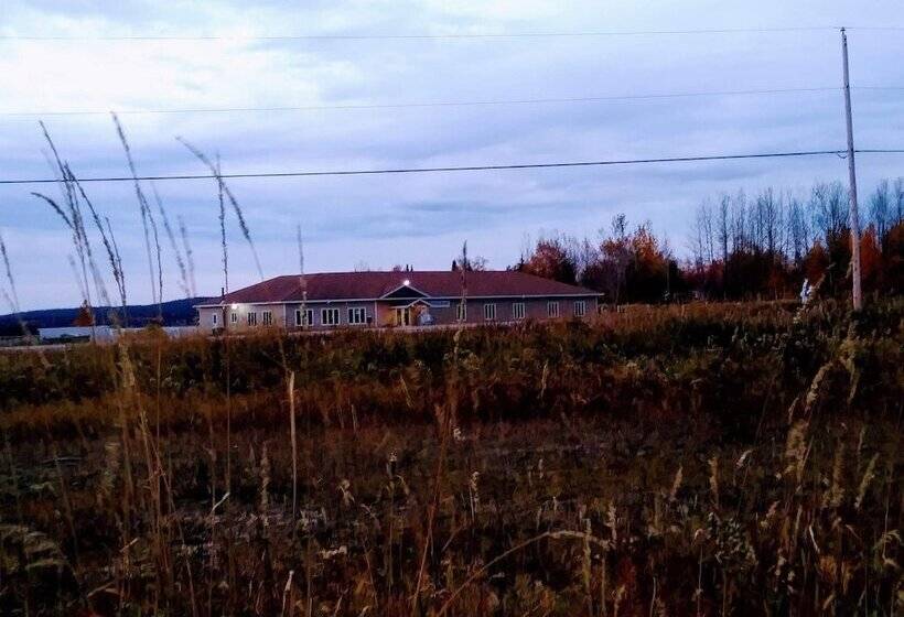 ホテル Auberge Du Lac Tiblemont