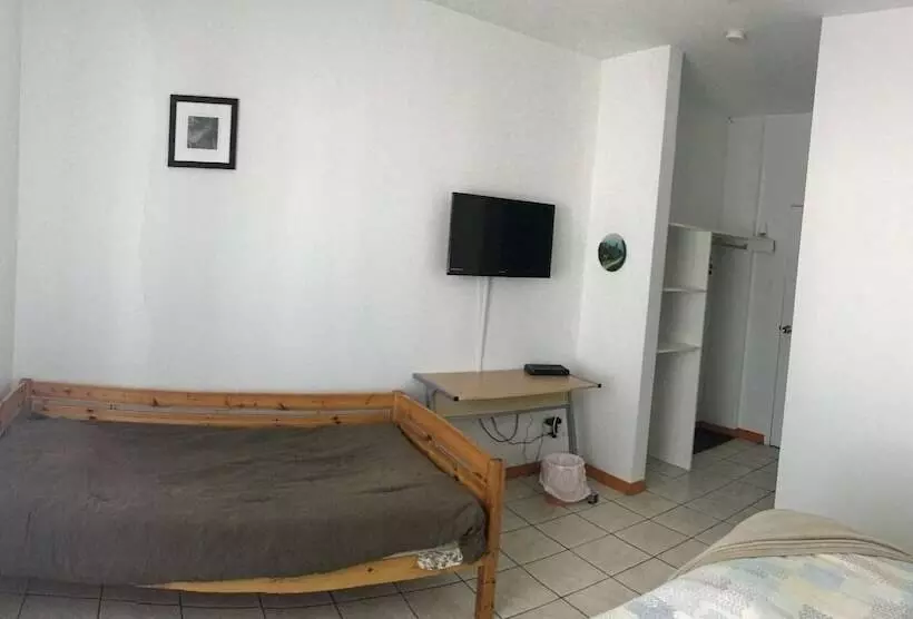 ホテル Auberge Du Lac Tiblemont