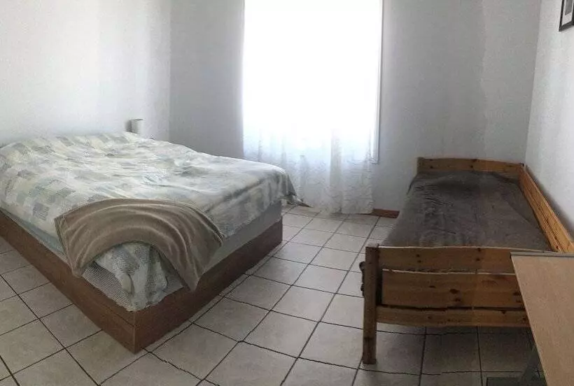 ホテル Auberge Du Lac Tiblemont