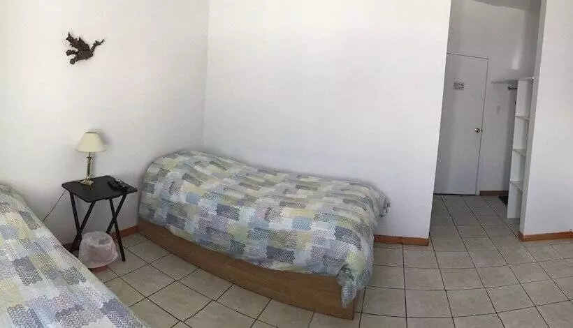 ホテル Auberge Du Lac Tiblemont