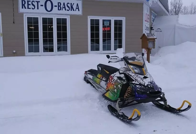 ホテル Auberge Du Lac Tiblemont