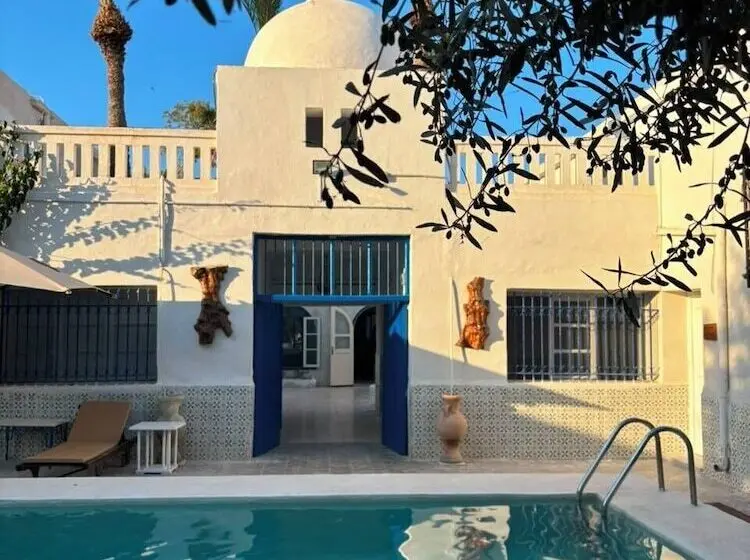 ホテル Dar Faiza