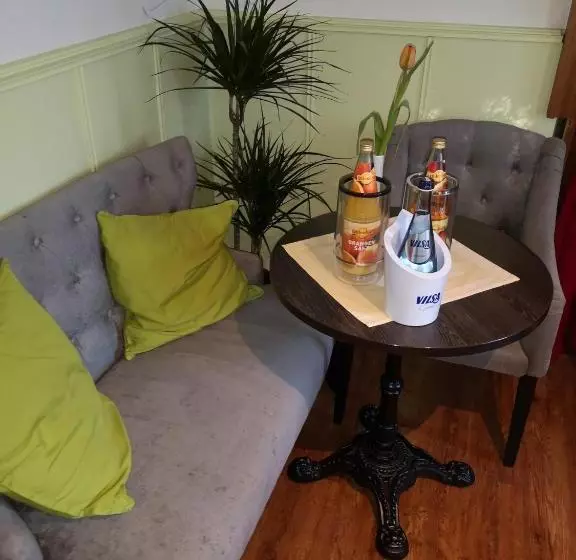 Hotelli Gasthaus Götze