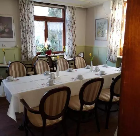 Hotelli Gasthaus Götze