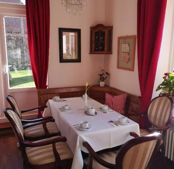 Hotelli Gasthaus Götze