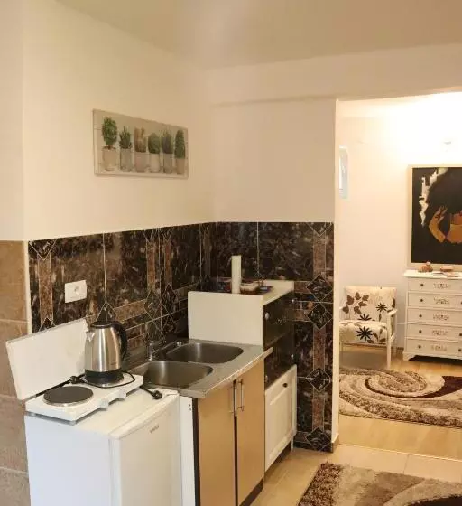 تختخواب و صبحانه Frile Apartments