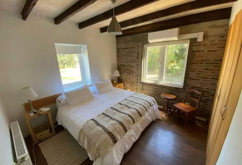 Hotelli Family Orchard Bed & Breakfast