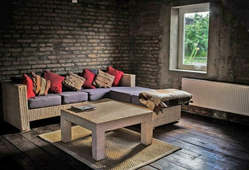 هتل Family Orchard Bed & Breakfast