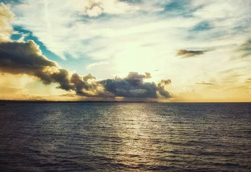 ホテル Hideout Okinawa Uruma