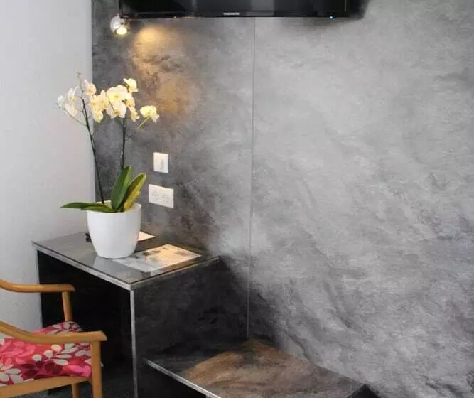 Hotelli Restaurant Le Tout Va Bien