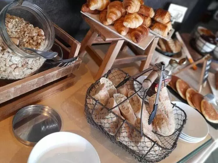 Hotelli Restaurant Le Tout Va Bien