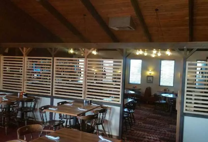 Motelli Bent Fort Inn