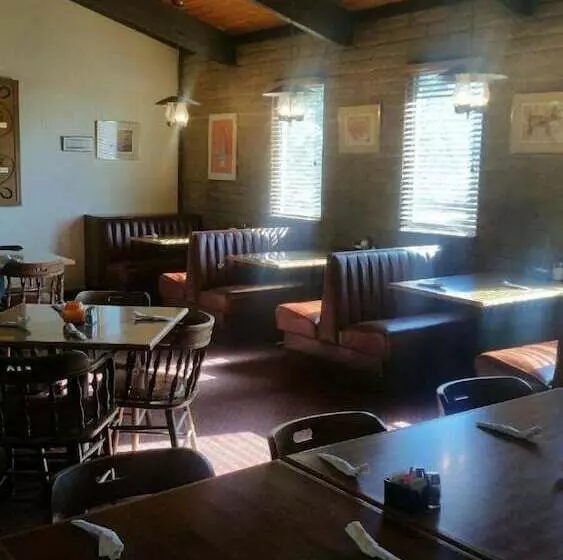 Motelli Bent Fort Inn