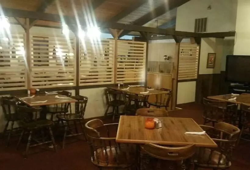 Motelli Bent Fort Inn