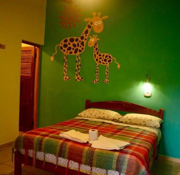 پانسیون Andoriña Hostal Bed & Breakfast