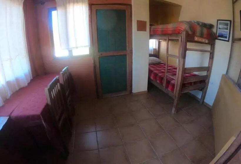 پانسیون Andoriña Hostal   Bed & Breakfast