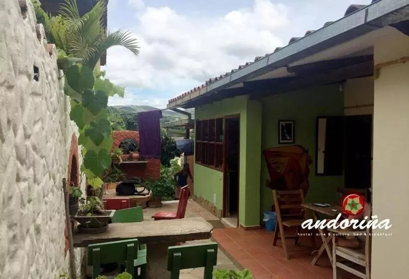 پانسیون Andoriña Hostal   Bed & Breakfast