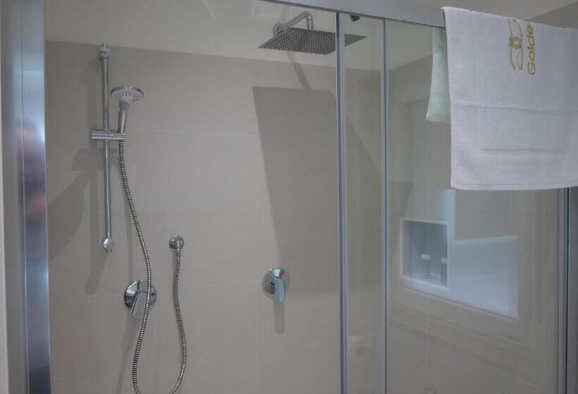 ペンション Golden Residence