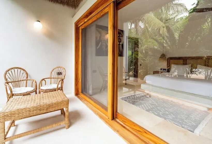 Hotelli Lujo Zanzibar Resort