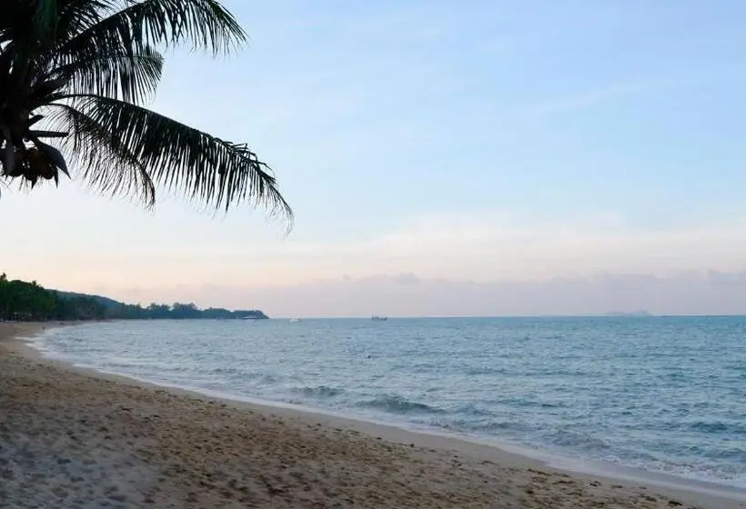 Majatalo Three Monkeys Mae Nam Beach