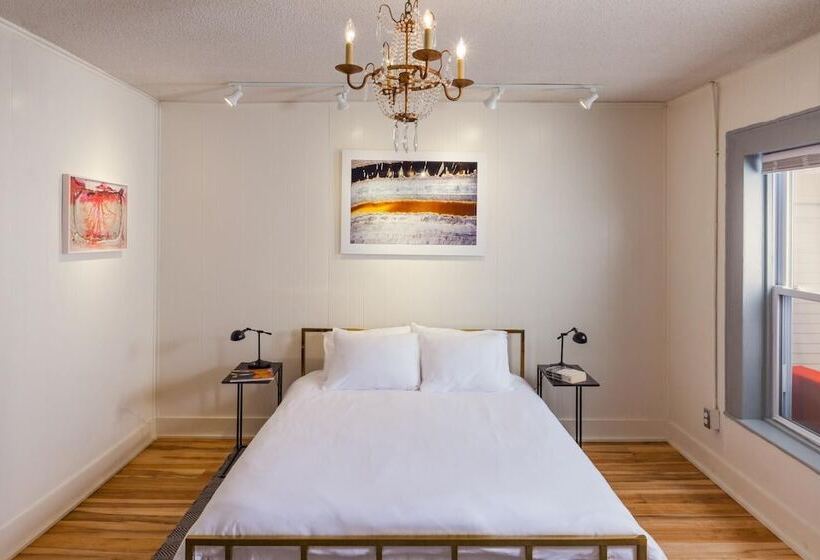 הוסטל The Deers Head Inn Tavern