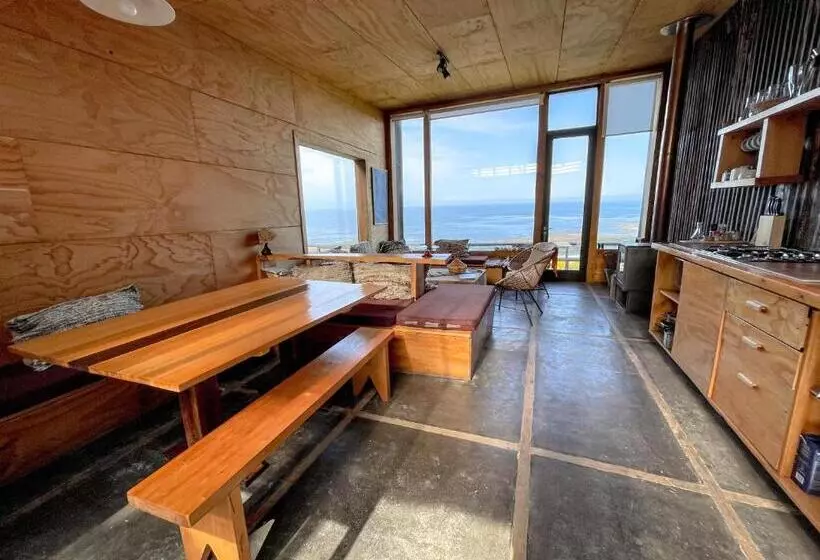 Aamiaismajoitus (B&B) El Coo Lodge