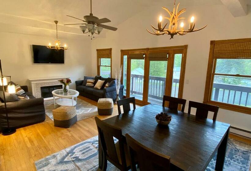 בית מלון כפרי Catskill Seasons Inn