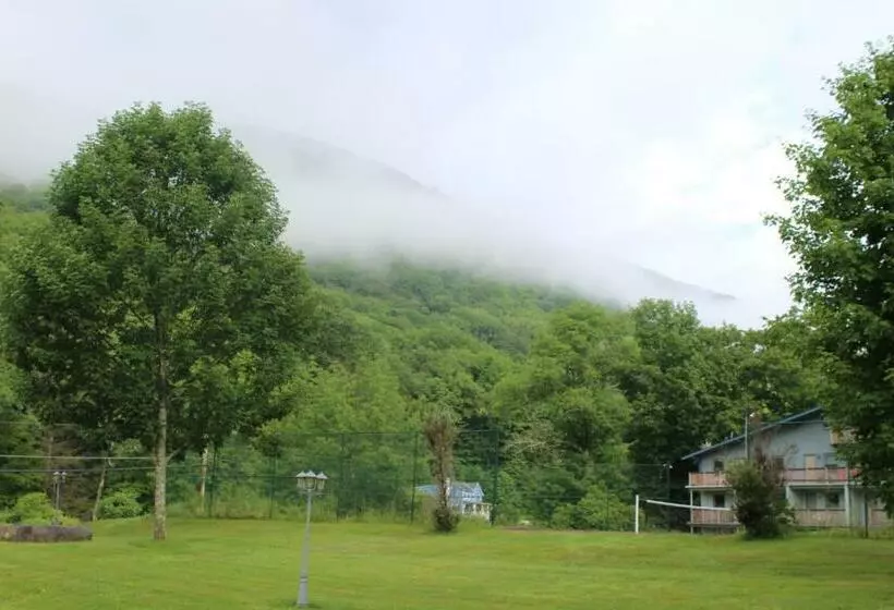 Hotelli Catskill Seasons Inn