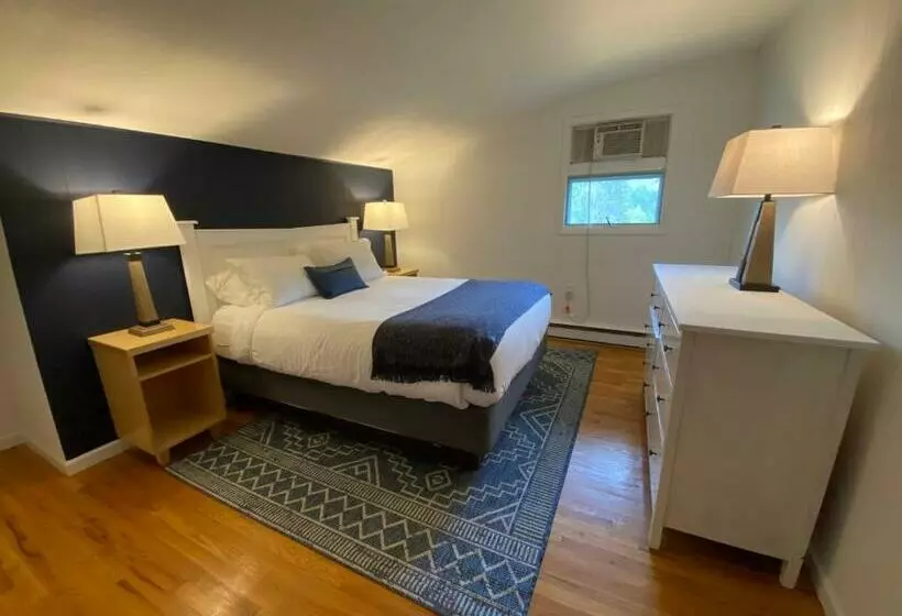 Hotelli Catskill Seasons Inn