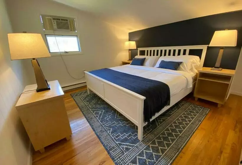 Hotelli Catskill Seasons Inn