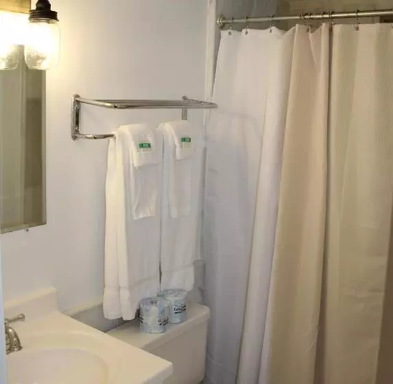 Hotelli Catskill Seasons Inn