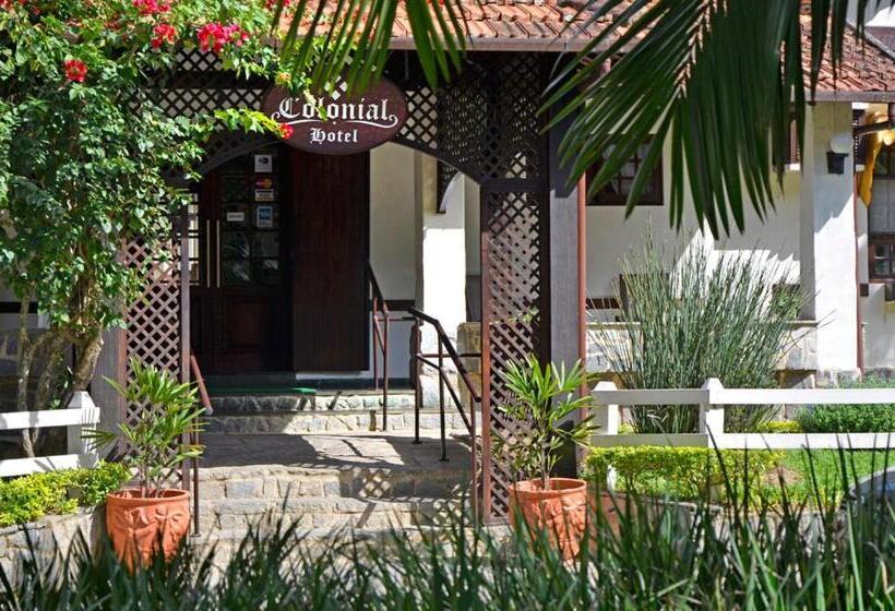 ホテル Colonial