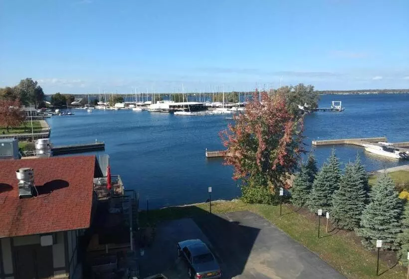 ホテル Harbor House Inn