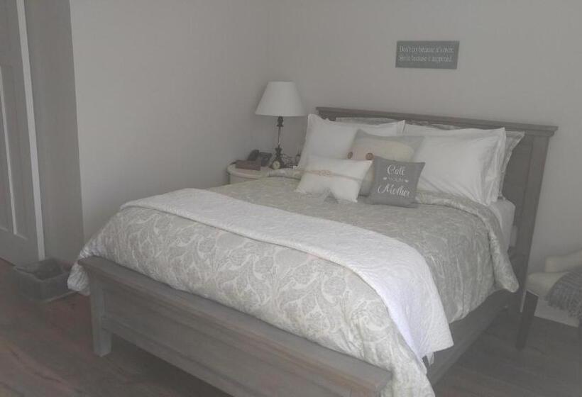 בית מלון כפרי Harbor House Inn