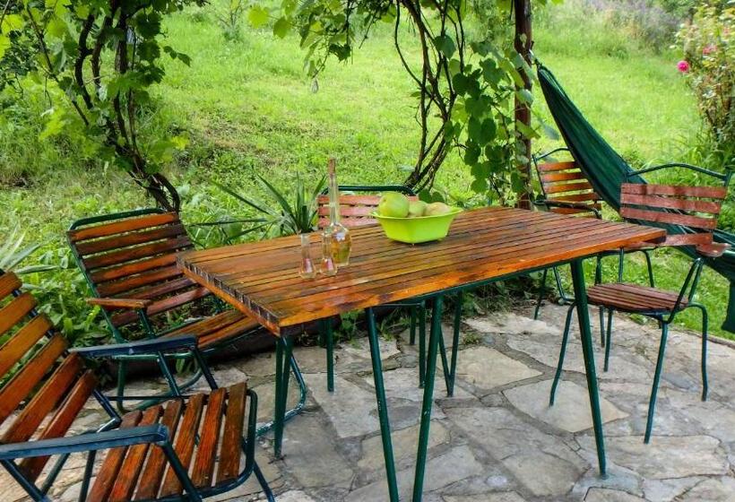 پانسیون Guest House Little Heaven